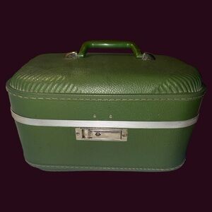 Vintage Trojan Brand Train\Make-up Travel Case